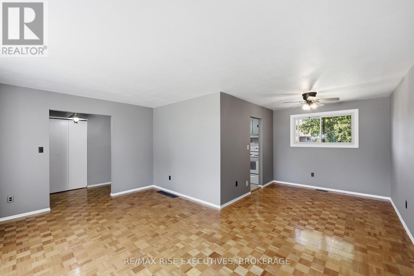 1055 Lincoln Drive, Kingston, Ontario  K7M 4Z3 - Photo 9 - X13432862