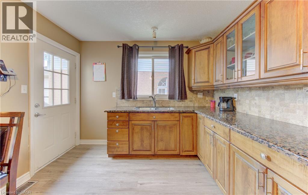 599 Coldstream Drive, Waterloo, Ontario  N2V 2H3 - Photo 18 - 40838086