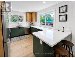 39 CAROUSEL AVENUE, Hamilton, Ontario