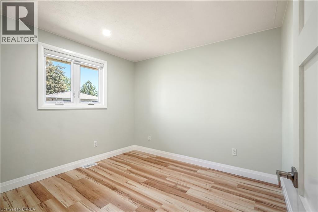 33 Tanglewood Terrace, Brantford, Ontario  N3R 3R8 - Photo 23 - 40837705