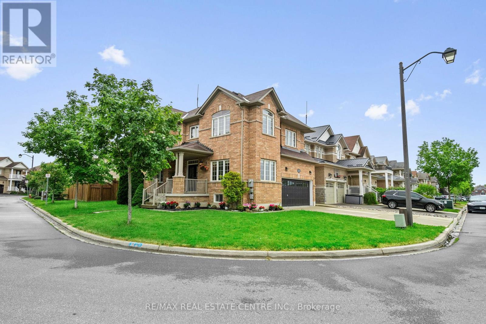 1360 ROLPH TERRACE, Milton, Ontario