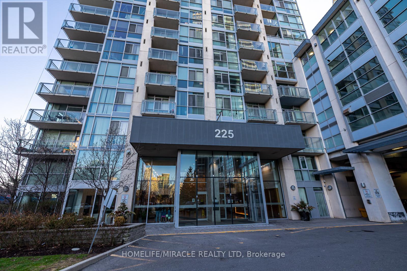 1508 - 225 Webb Drive, Mississauga, Ontario  L5B 4P2 - Photo 2 - W13432488