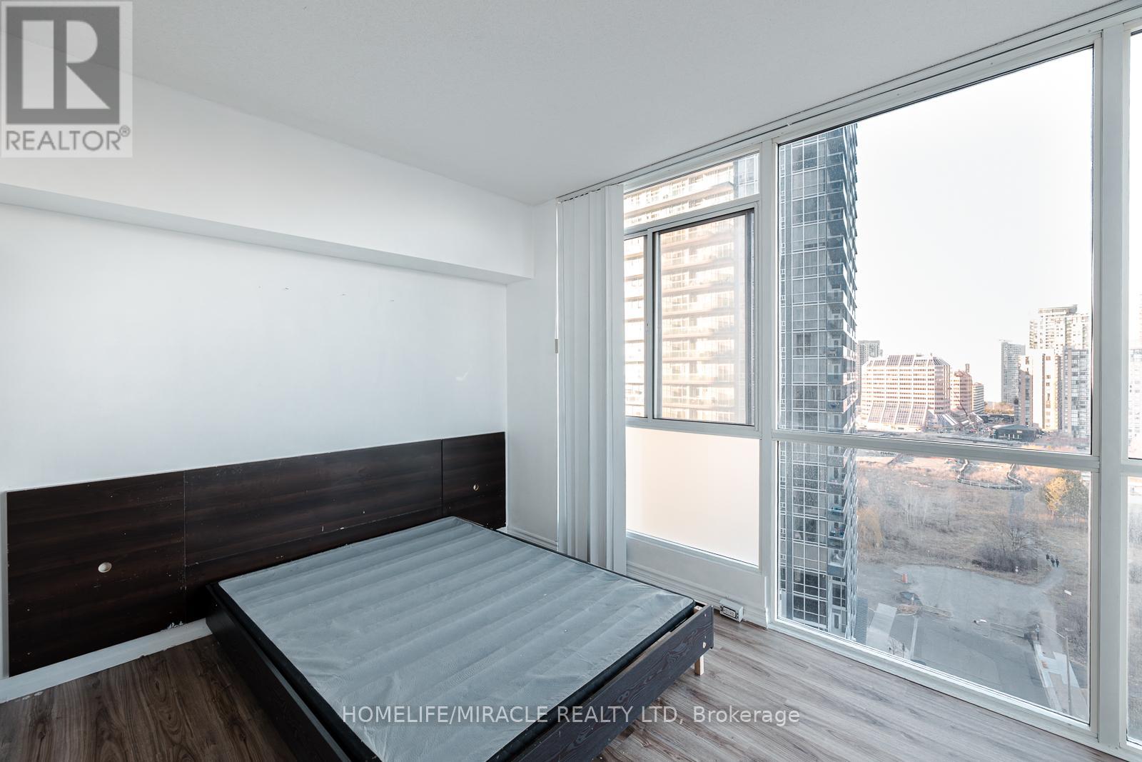1508 - 225 Webb Drive, Mississauga, Ontario  L5B 4P2 - Photo 24 - W13432488
