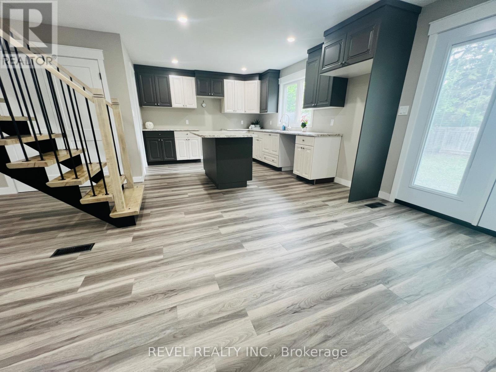 48 Sterling Avenue W, Timmins, Ontario  P4N 3K3 - Photo 8 - T13432870