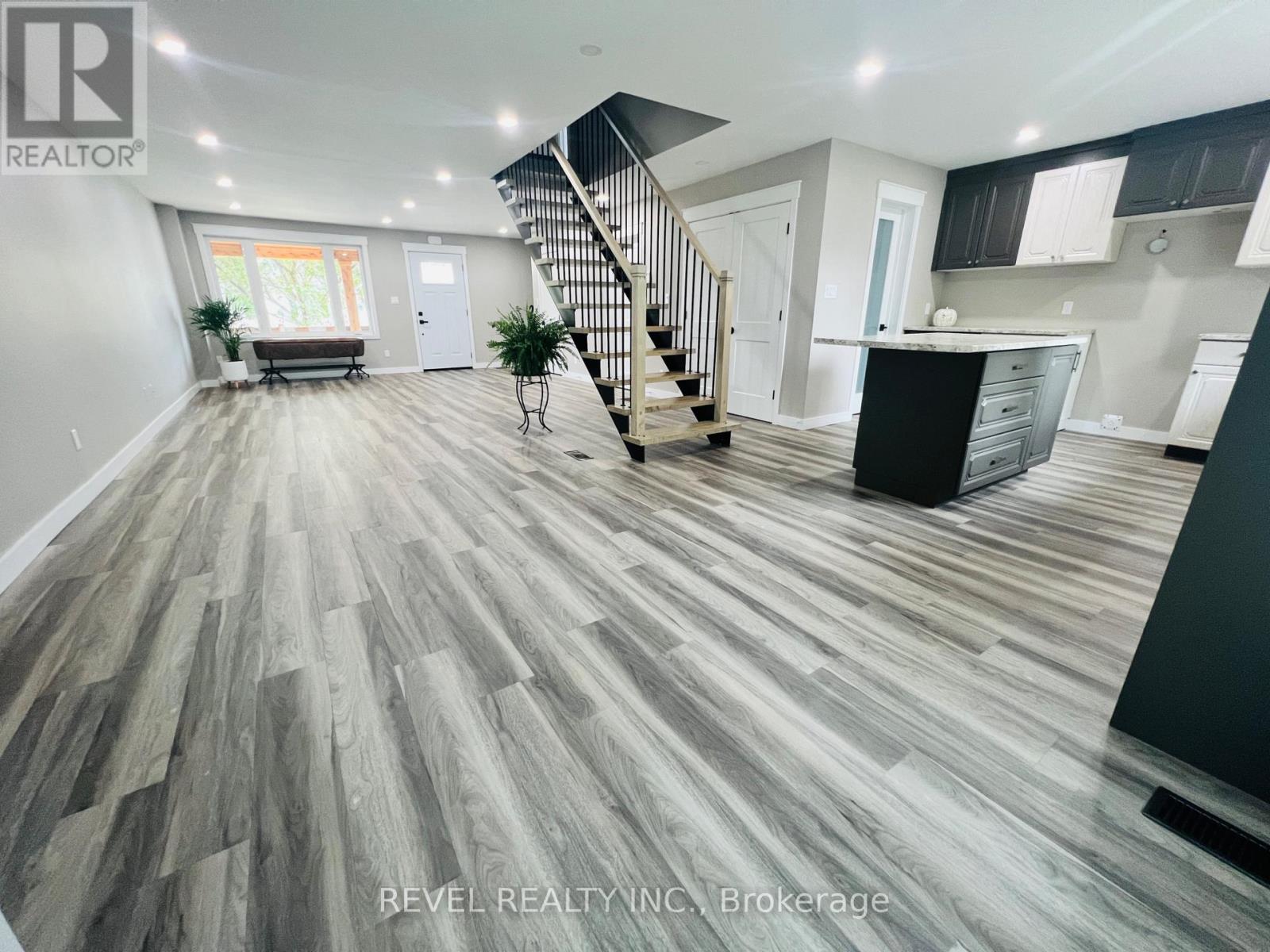 48 Sterling Avenue W, Timmins, Ontario  P4N 3K3 - Photo 9 - T13432870
