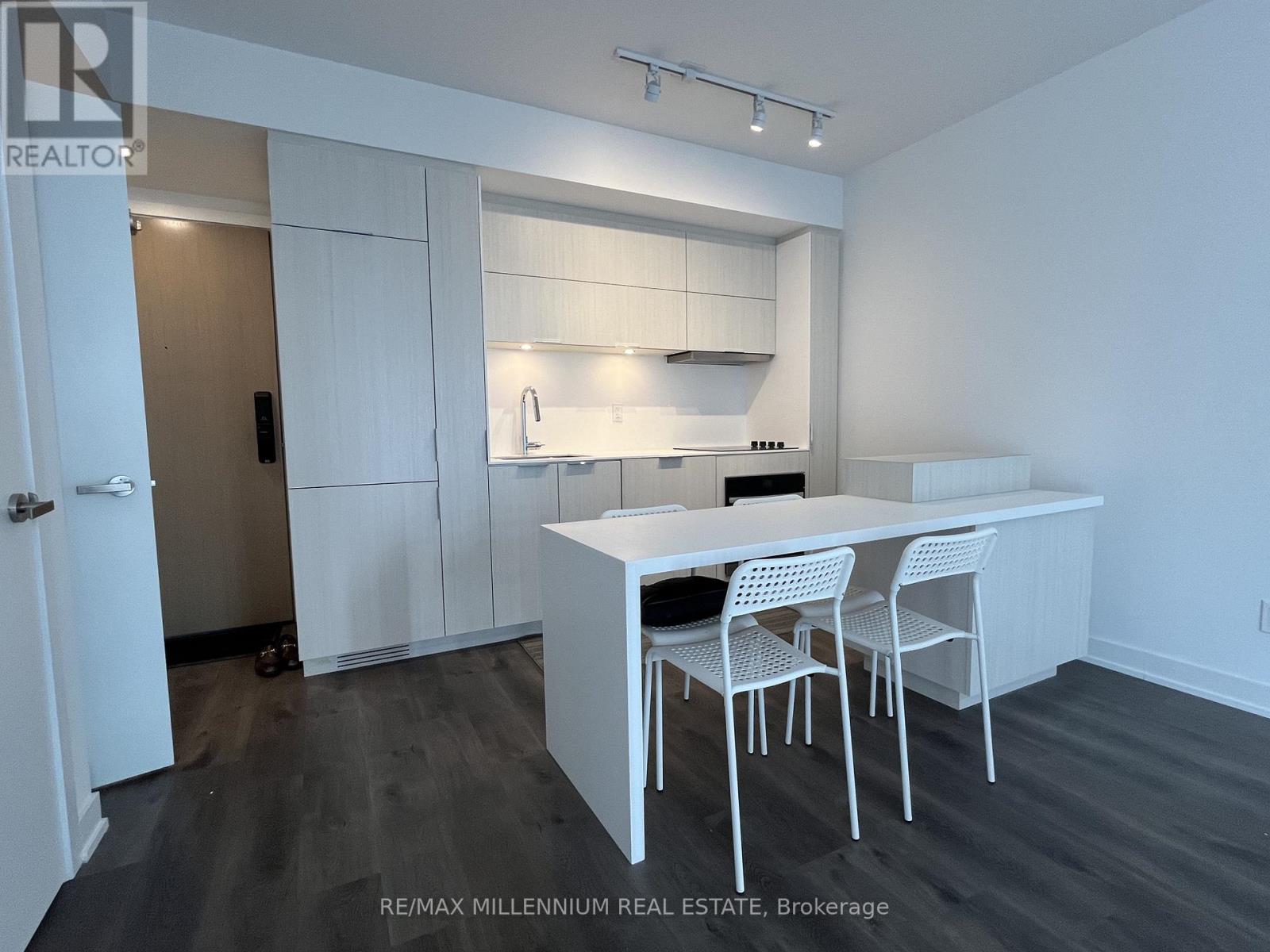 1608 - 370 Martha Street, Burlington, Ontario  L7R 0G9 - Photo 10 - W13432498