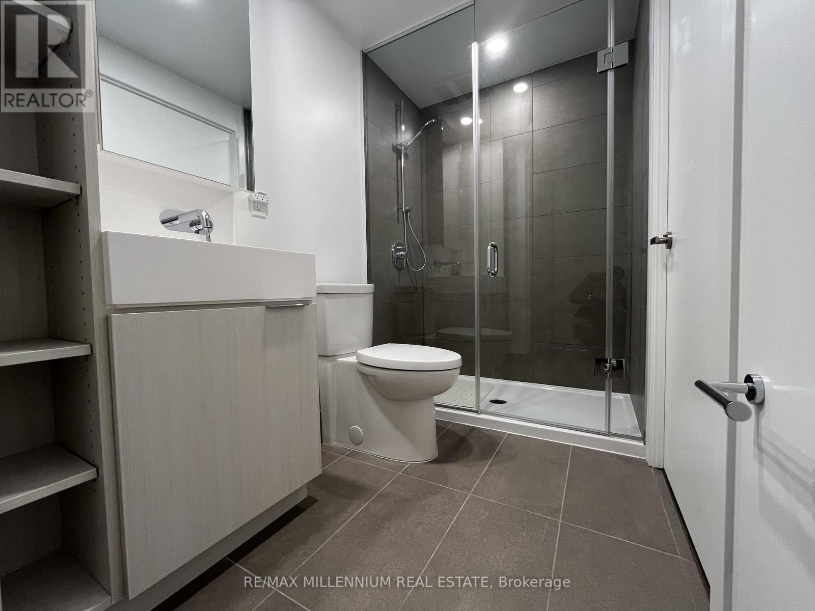 1608 - 370 Martha Street, Burlington, Ontario  L7R 0G9 - Photo 19 - W13432498