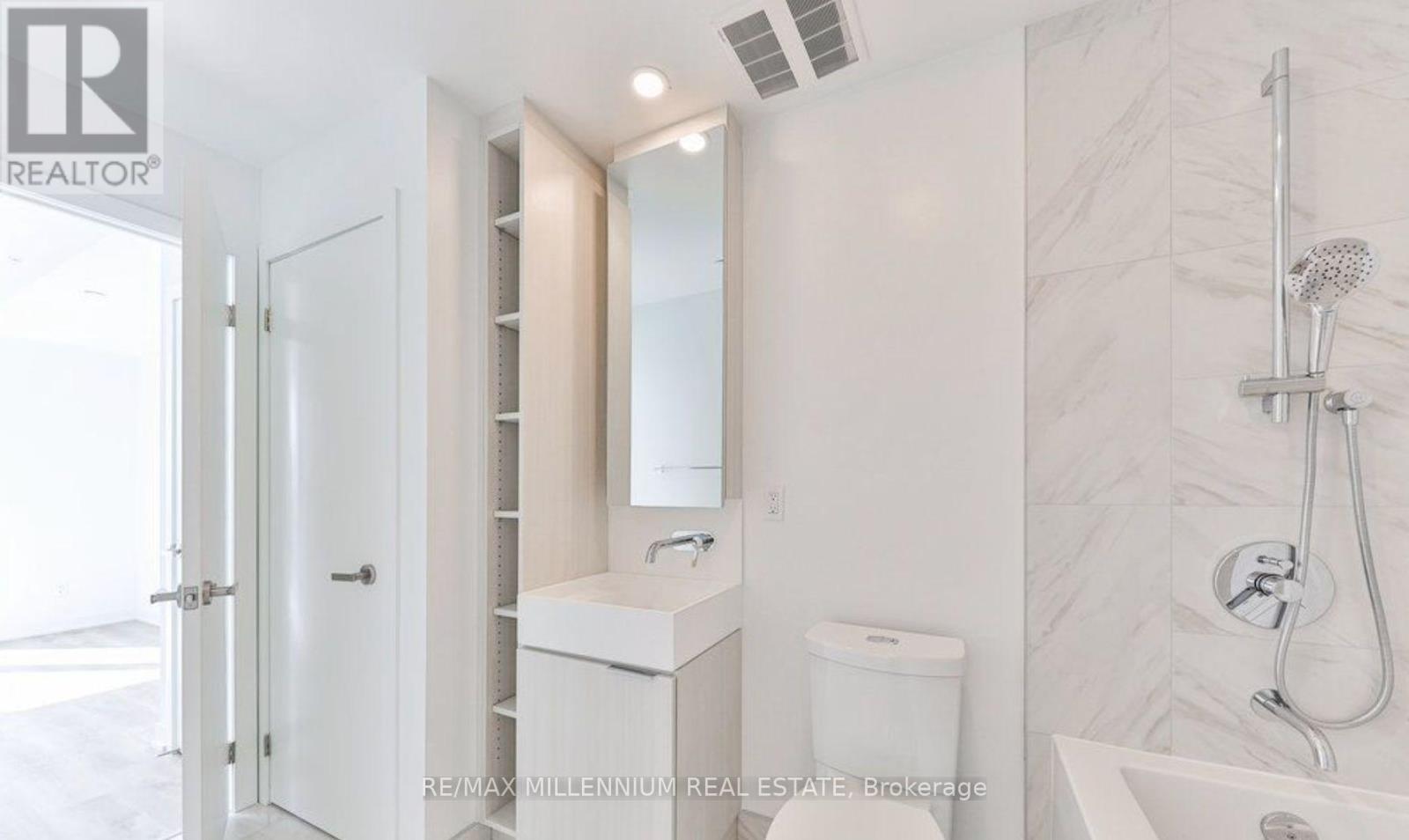 1608 - 370 Martha Street, Burlington, Ontario  L7R 0G9 - Photo 47 - W13432498