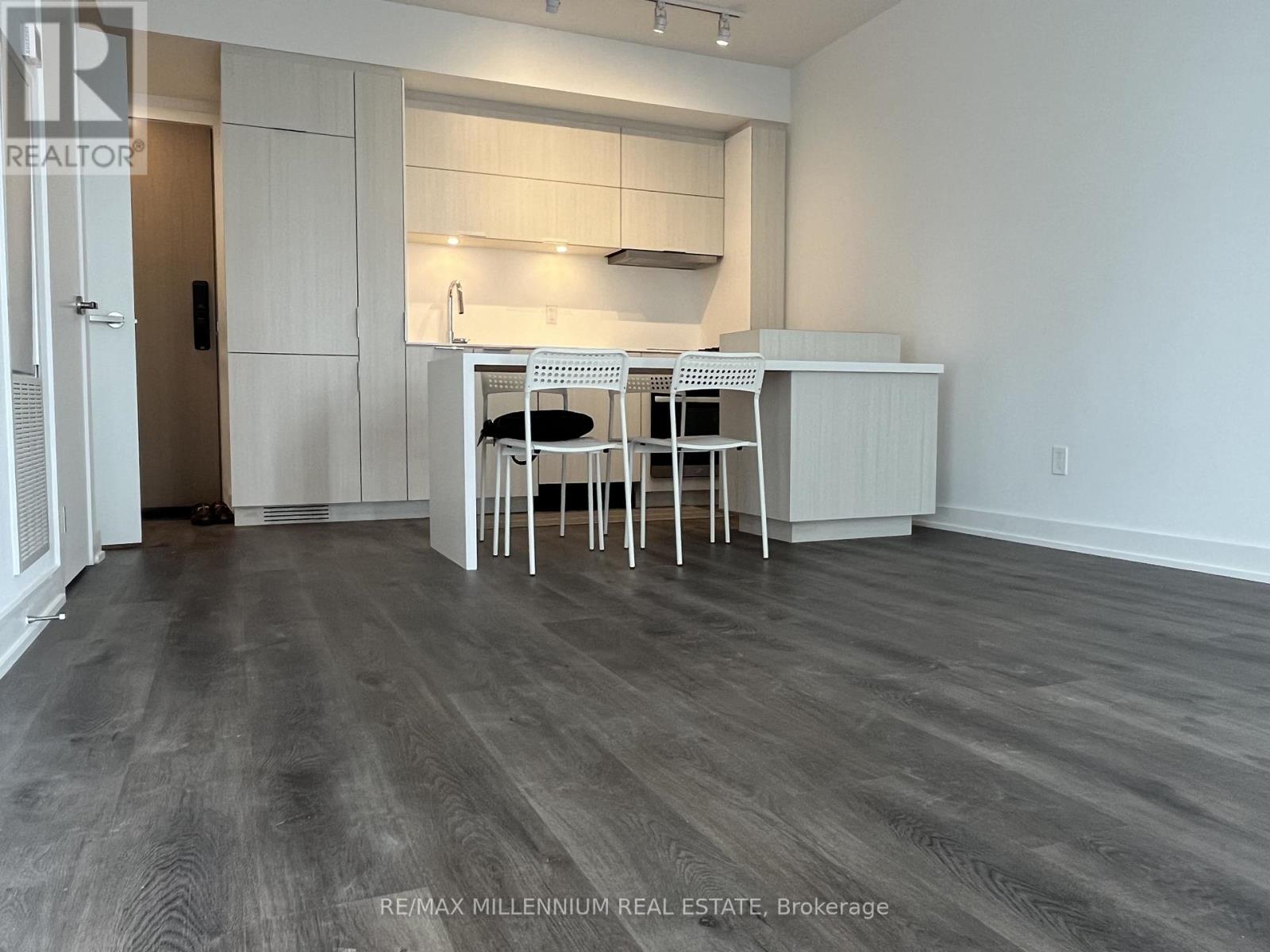 1608 - 370 Martha Street, Burlington, Ontario  L7R 0G9 - Photo 5 - W13432498