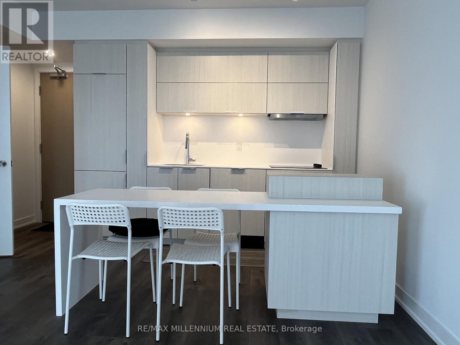 1608 - 370 Martha Street, Burlington, Ontario  L7R 0G9 - Photo 8 - W13432498