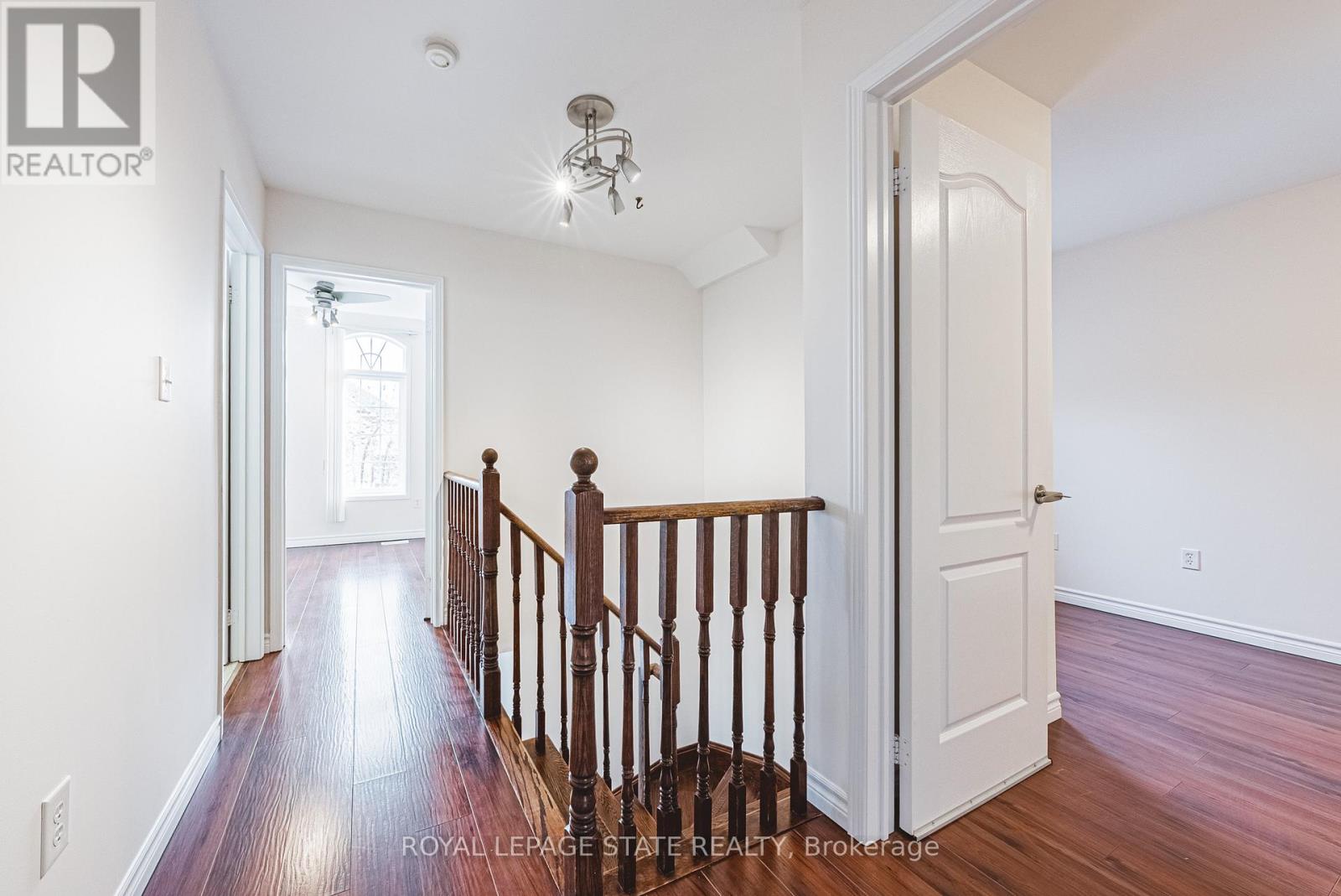 2412 Curtis Road, Burlington, Ontario  L7L 7M3 - Photo 12 - W13432542