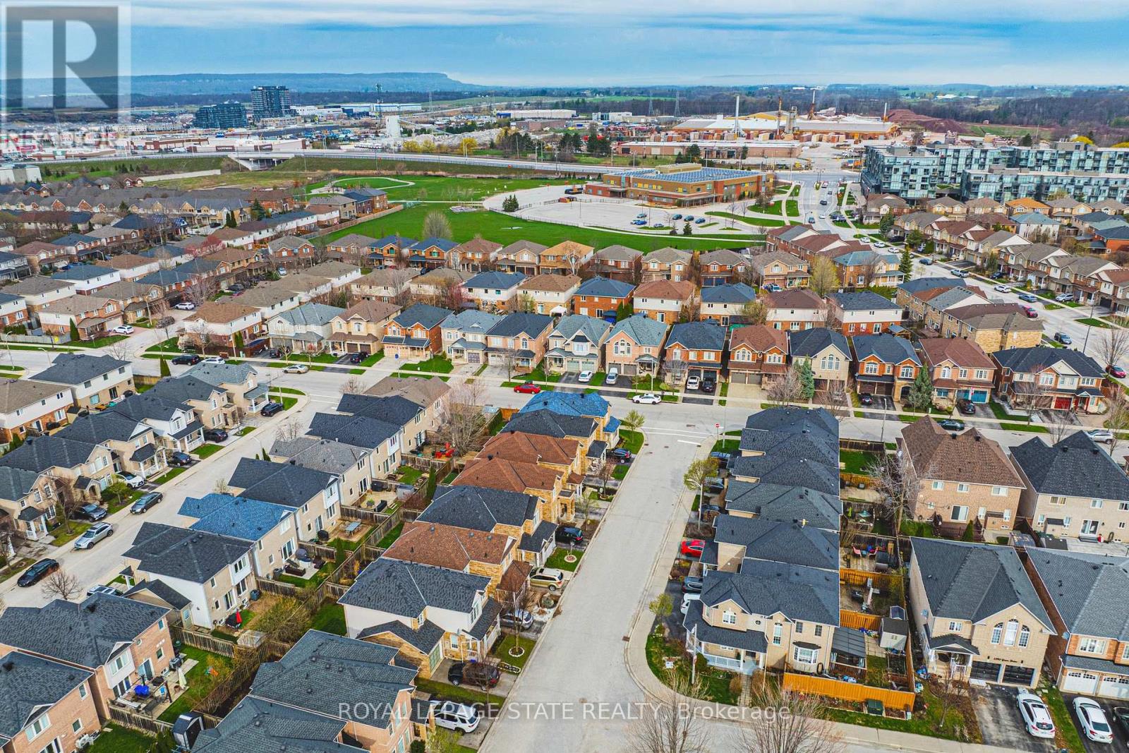 2412 Curtis Road, Burlington, Ontario  L7L 7M3 - Photo 35 - W13432542