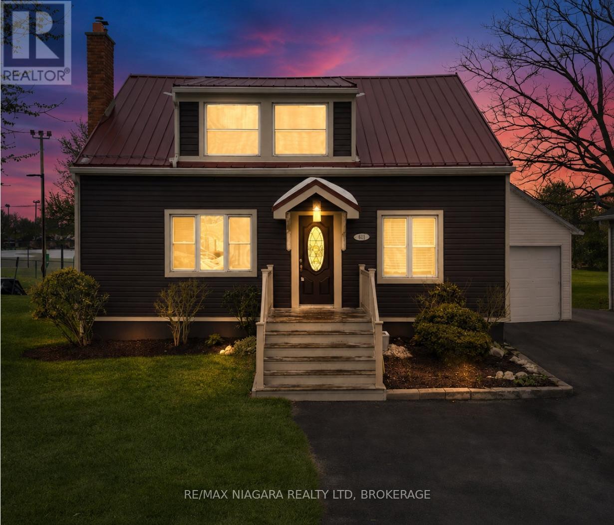 401 Fielden Avenue, Port Colborne, Ontario  L3K 4T9 - Photo 1 - X13432838