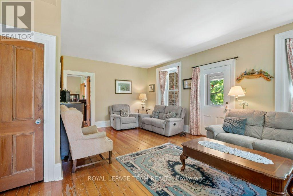 10095 Shaw Road, North Dundas, Ontario  K0E 1S0 - Photo 10 - X12483325