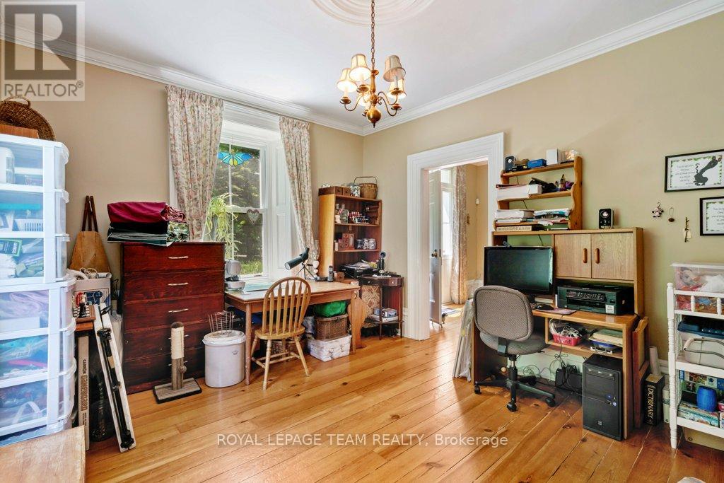 10095 Shaw Road, North Dundas, Ontario  K0E 1S0 - Photo 18 - X12483325