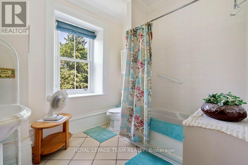 10095 Shaw Road, North Dundas, Ontario  K0E 1S0 - Photo 27 - X12483325