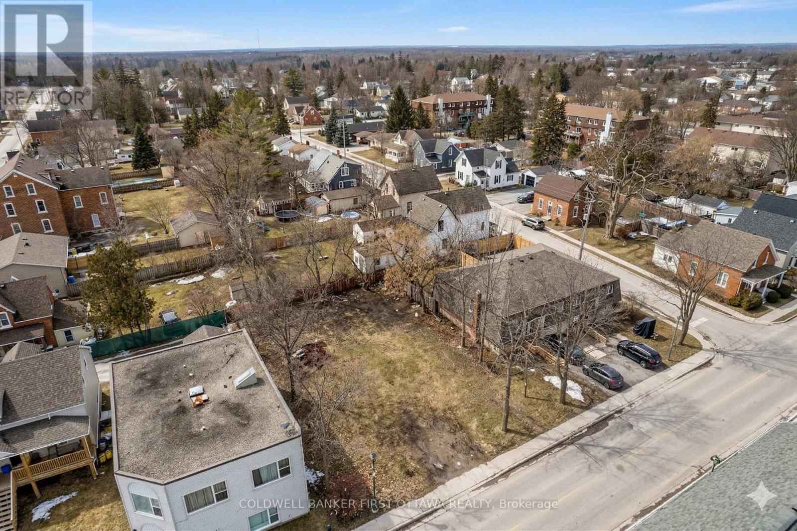 274 BRIDGE STREET, Carleton Place, Ontario