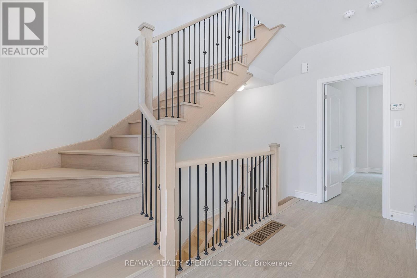 95 Marina Village Drive, Georgian Bay, Ontario  L0K 1S0 - Photo 10 - X13432484