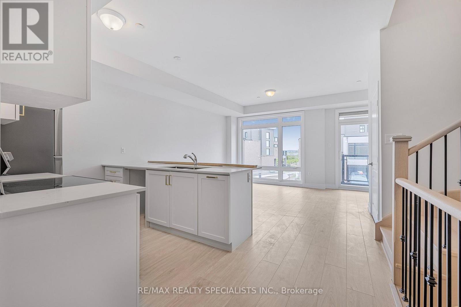 95 Marina Village Drive, Georgian Bay, Ontario  L0K 1S0 - Photo 11 - X13432484