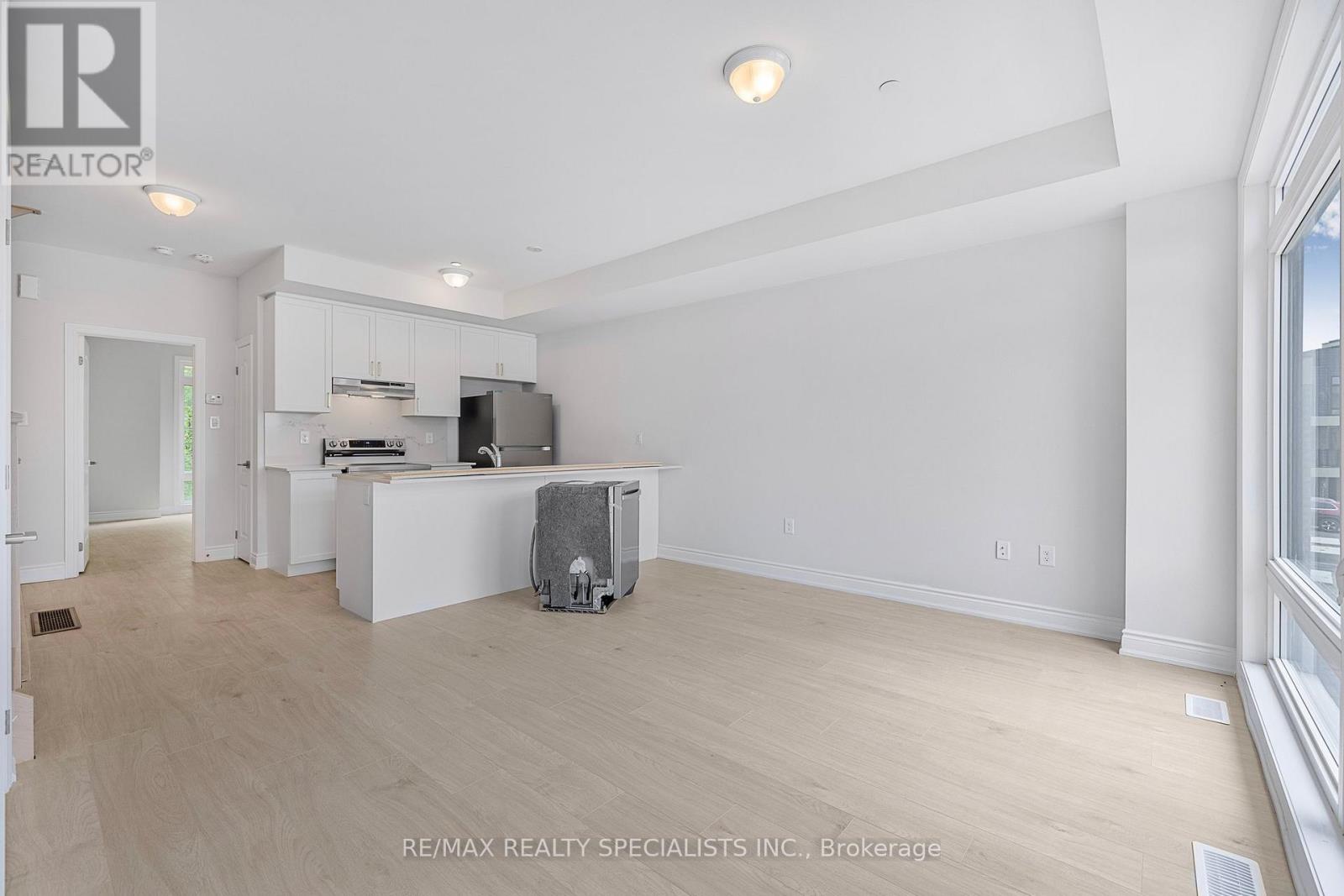 95 Marina Village Drive, Georgian Bay, Ontario  L0K 1S0 - Photo 13 - X13432484