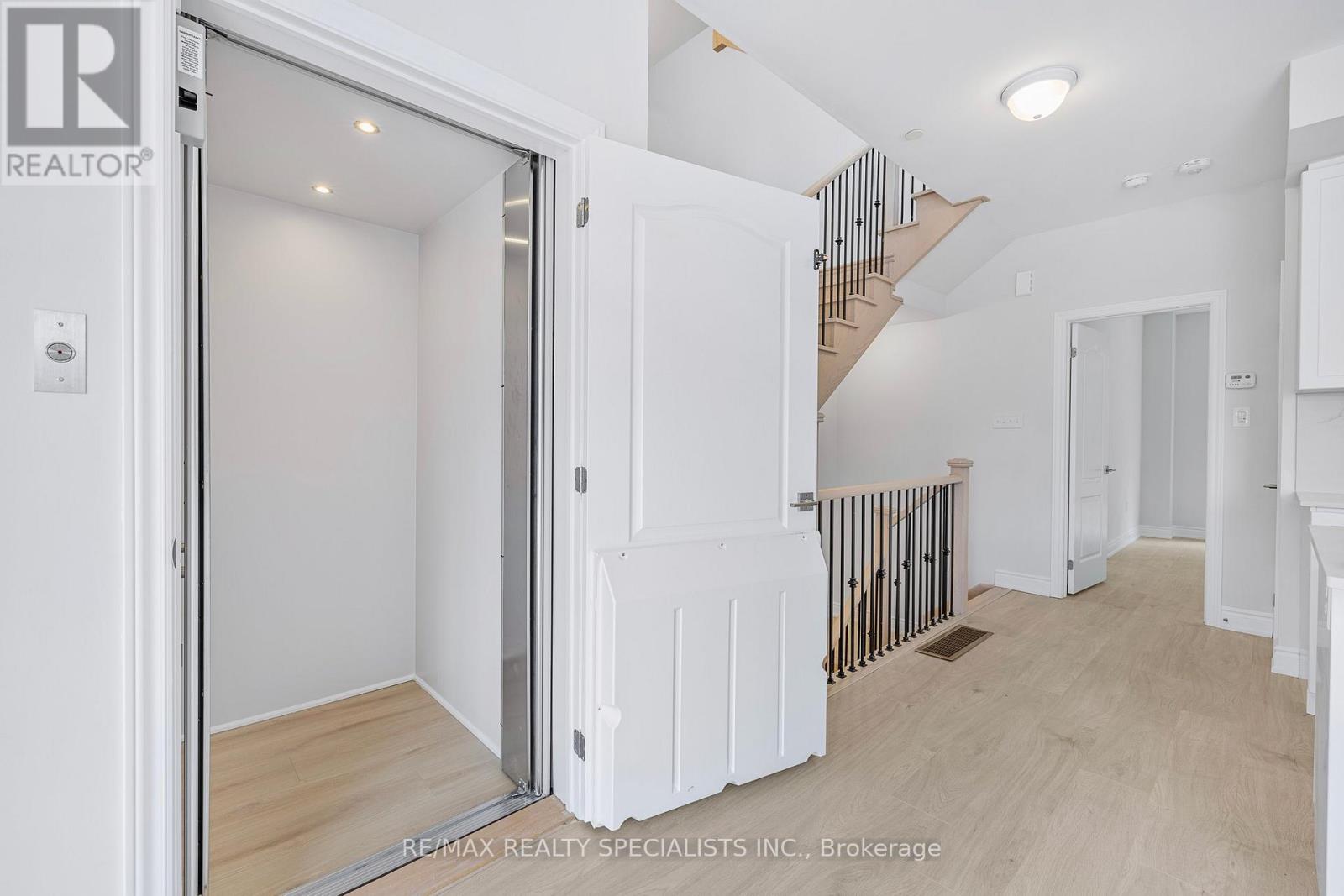 95 Marina Village Drive, Georgian Bay, Ontario  L0K 1S0 - Photo 18 - X13432484