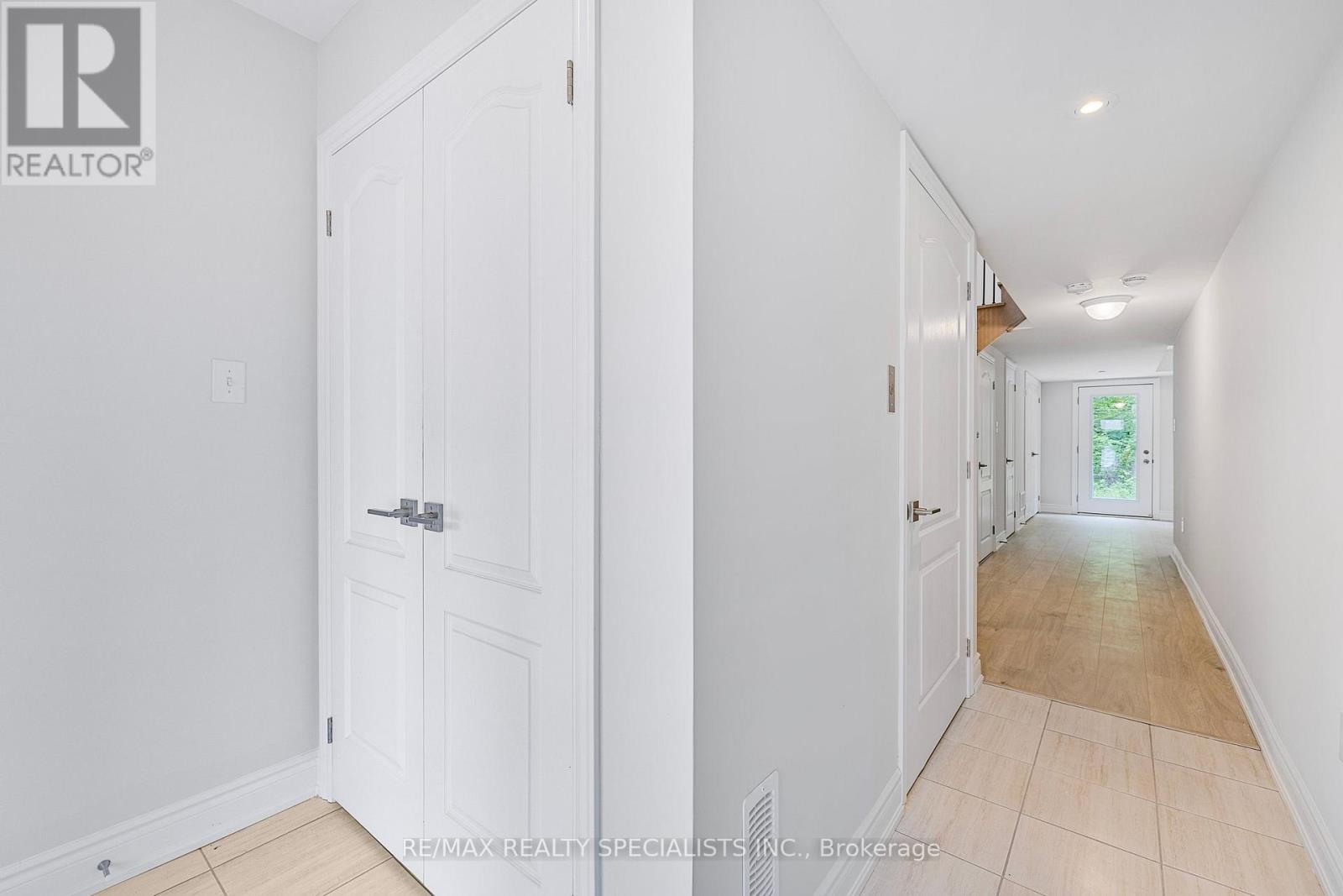 95 Marina Village Drive, Georgian Bay, Ontario  L0K 1S0 - Photo 4 - X13432484