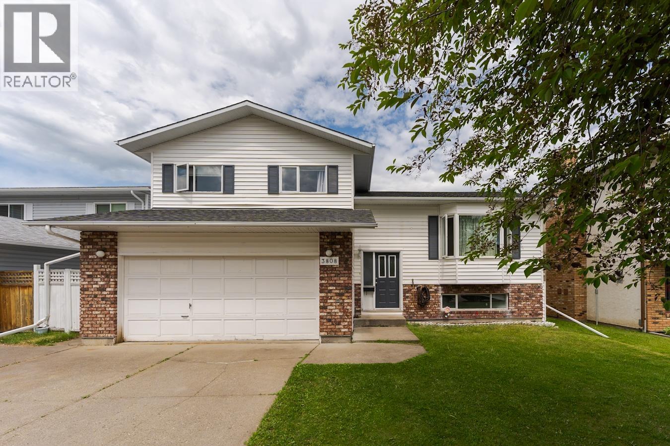 3808 GRACE CRESCENT