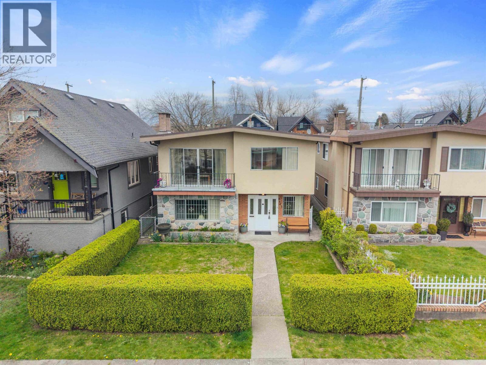 2663 DUNDAS STREET, Vancouver