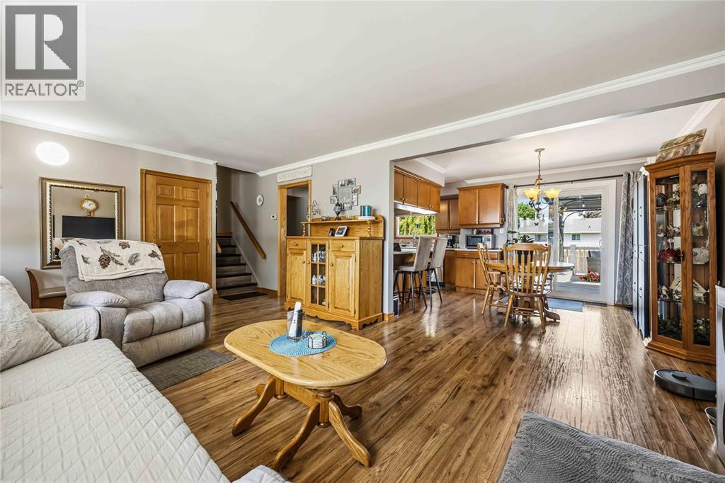 1577 HEATHER COURT St Clair Ontario Canada N0N1H0 4