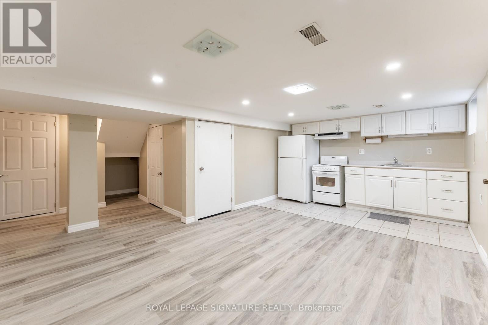 Lower - 14 Lawndale Road, Toronto, Ontario  M1M 3R6 - Photo 19 - E13432754