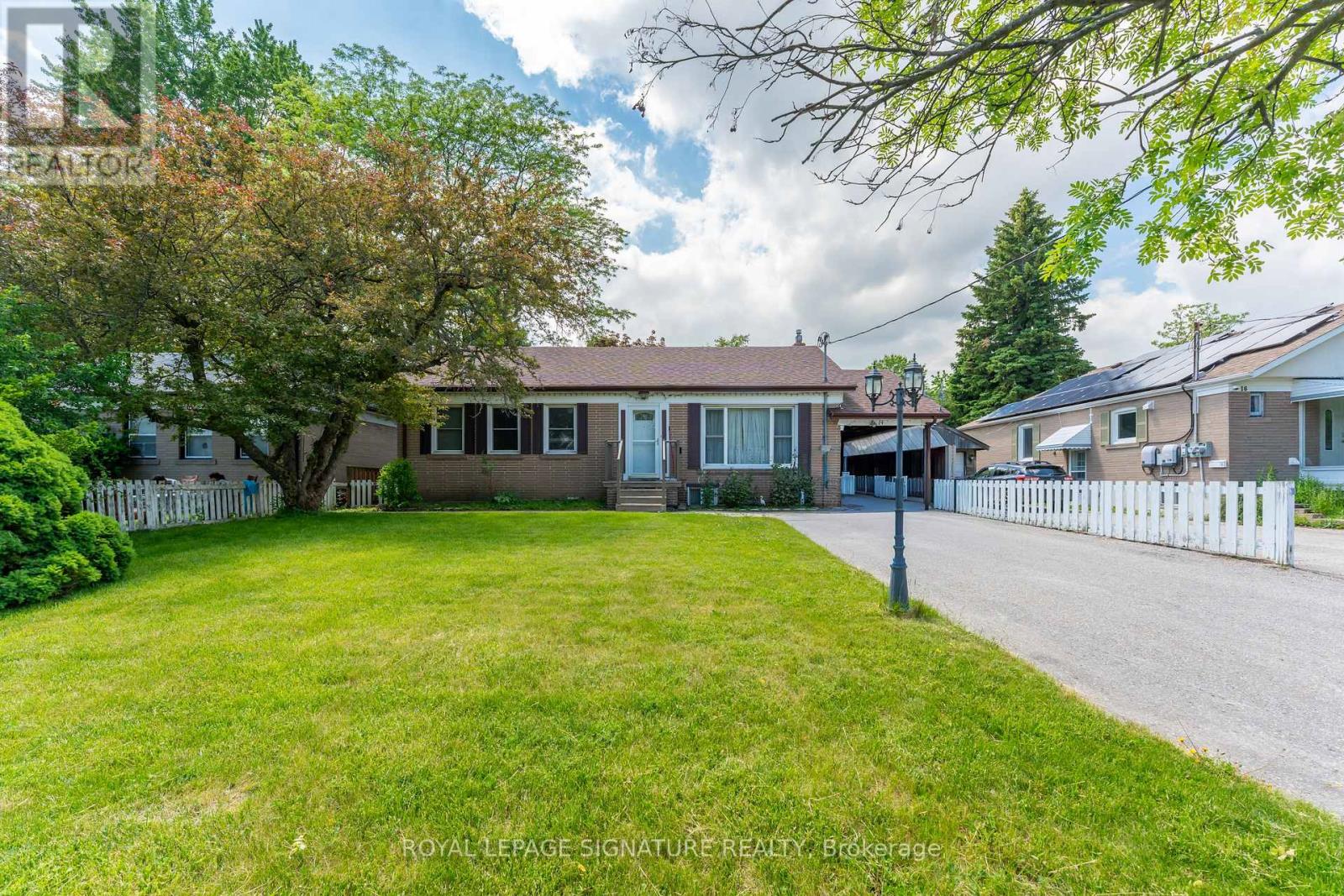 Lower - 14 Lawndale Road, Toronto, Ontario  M1M 3R6 - Photo 2 - E13432754