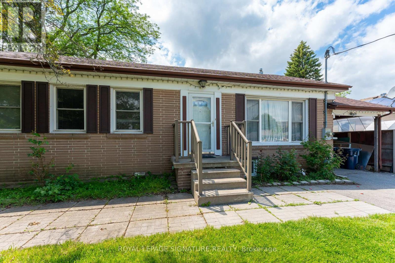 Lower - 14 Lawndale Road, Toronto, Ontario  M1M 3R6 - Photo 3 - E13432754