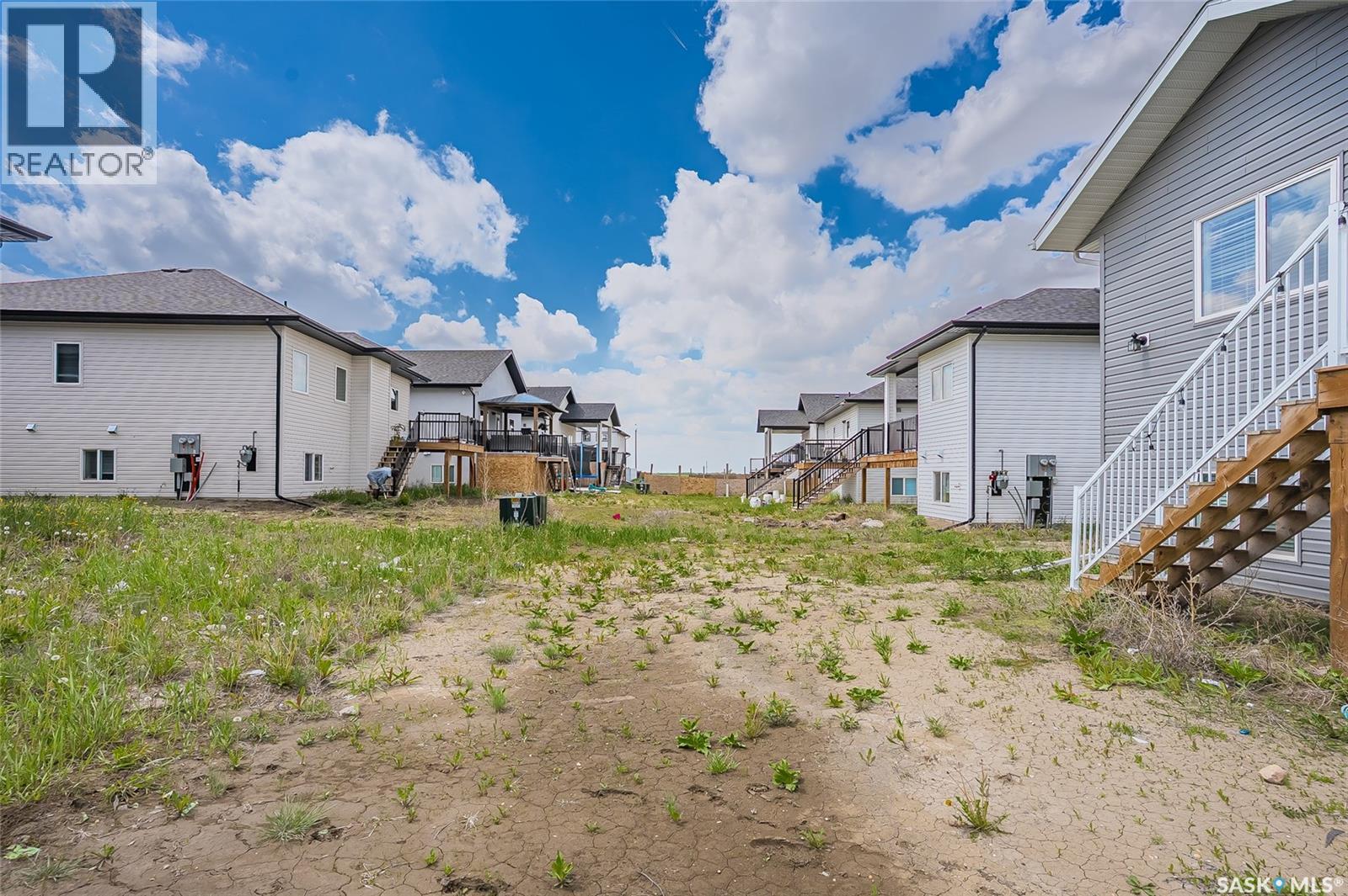 715 Bentley Manor, Saskatoon, Saskatchewan  S7L 6P2 - Photo 37 - SK039073