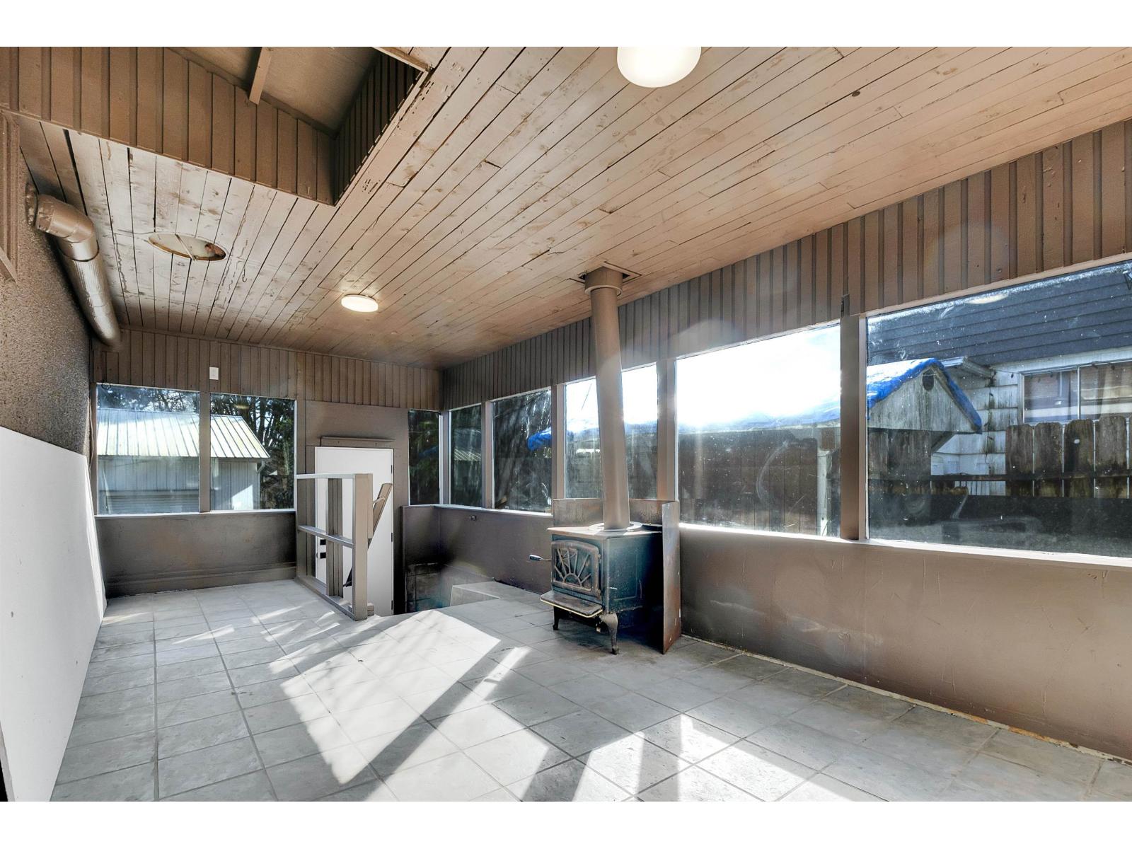 7489 Maple Street, Mission, British Columbia  V2V 3N8 - Photo 17 - R3134521