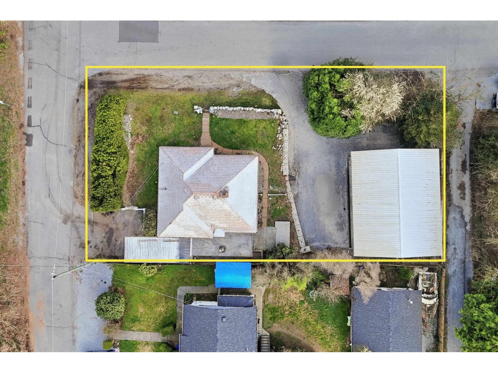 7489 Maple Street, Mission, British Columbia  V2V 3N8 - Photo 2 - R3134521