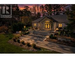 2 GOOSEBERRY LANE, Uxbridge, Ontario