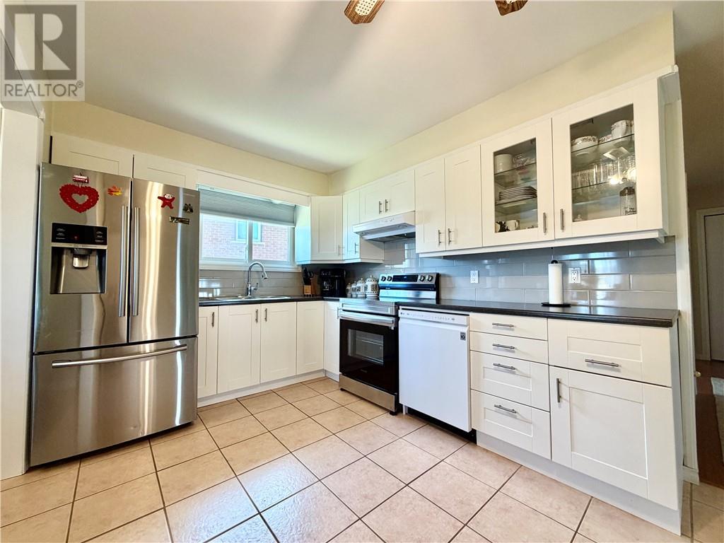 979 Woodbine Avenue, Greater Sudbury, Ontario  P3A 5E3 - Photo 14 - 2128462