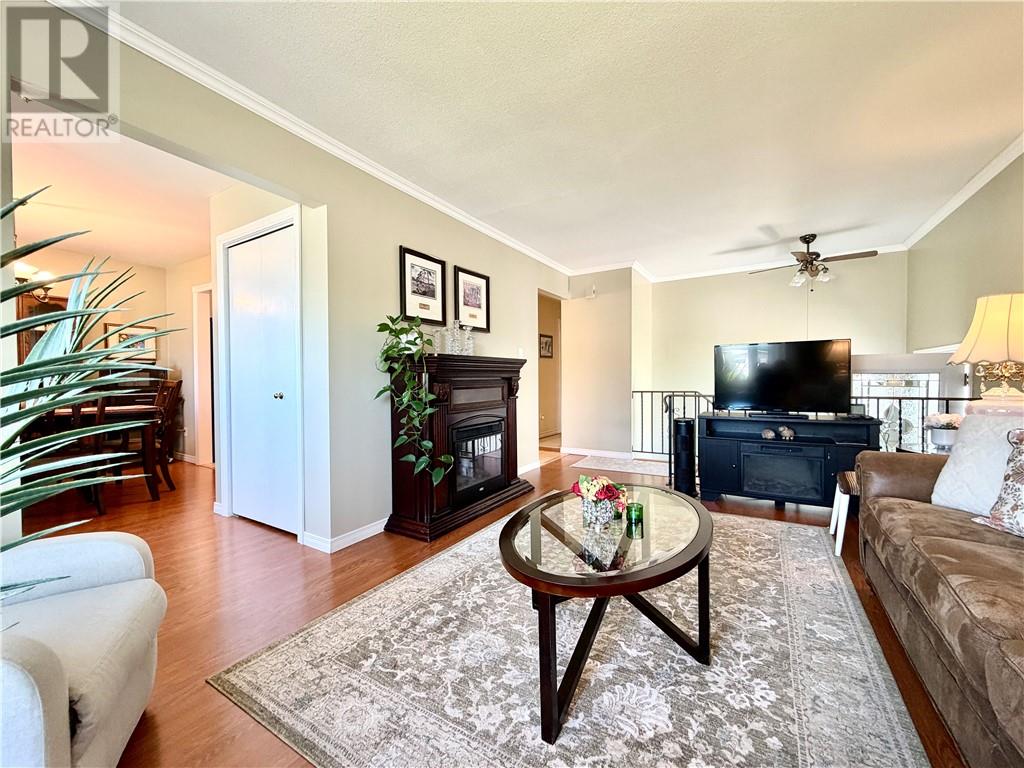 979 Woodbine Avenue, Greater Sudbury, Ontario  P3A 5E3 - Photo 6 - 2128462