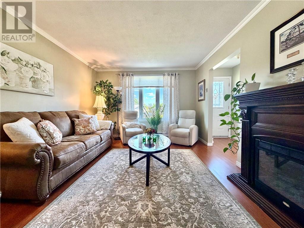 979 Woodbine Avenue, Greater Sudbury, Ontario  P3A 5E3 - Photo 8 - 2128462