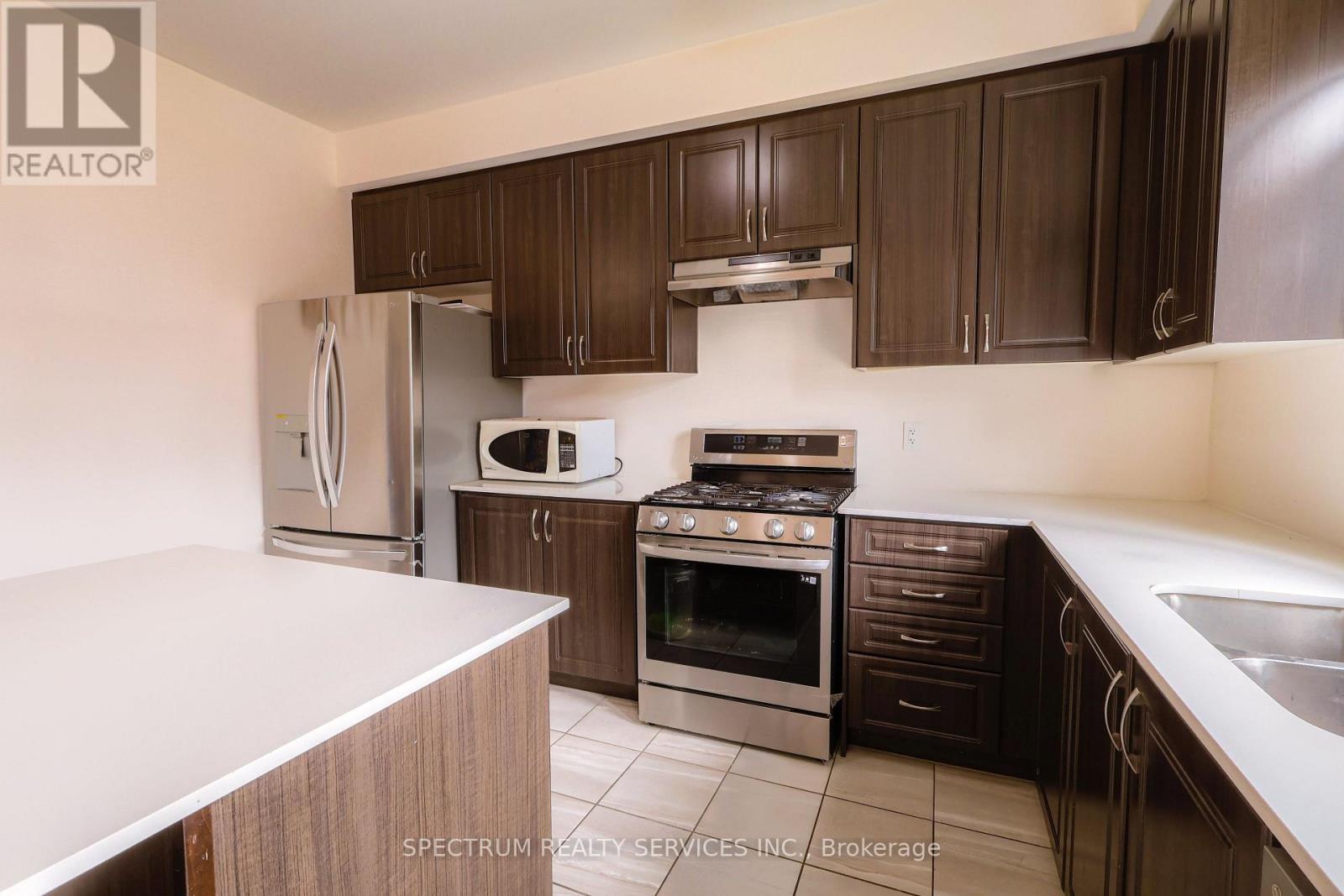 2300 Grainger Loop, Innisfil, Ontario  L9S 0M9 - Photo 11 - N13427696