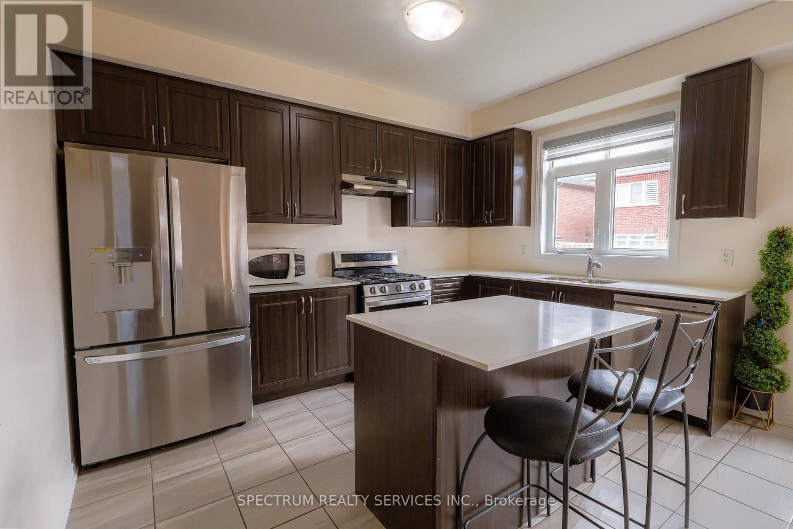 2300 Grainger Loop, Innisfil, Ontario  L9S 0M9 - Photo 13 - N13427696