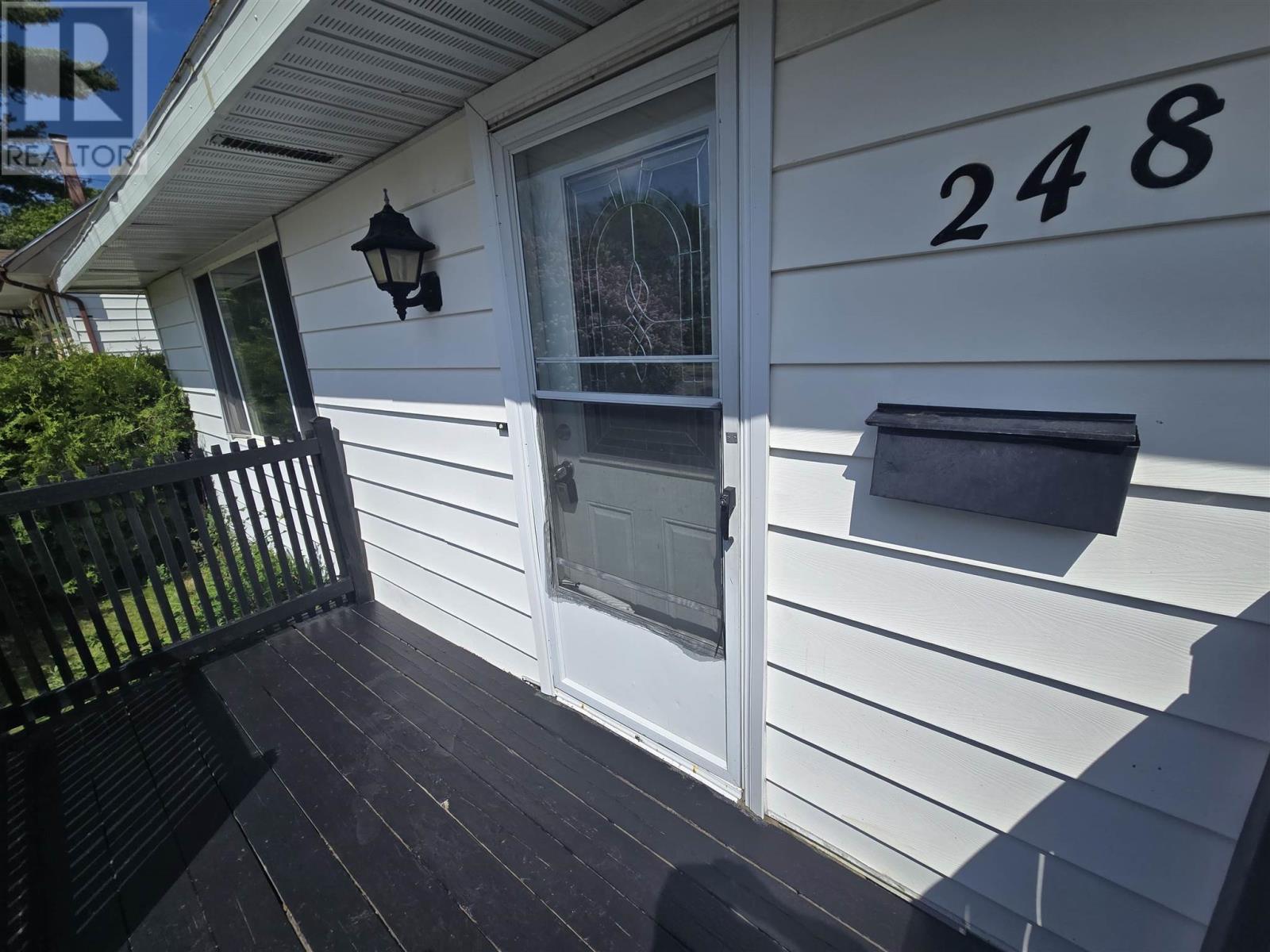 248 Hillside Dr S, Elliot Lake, Ontario  P5A 1N5 - Photo 2 - SM261417
