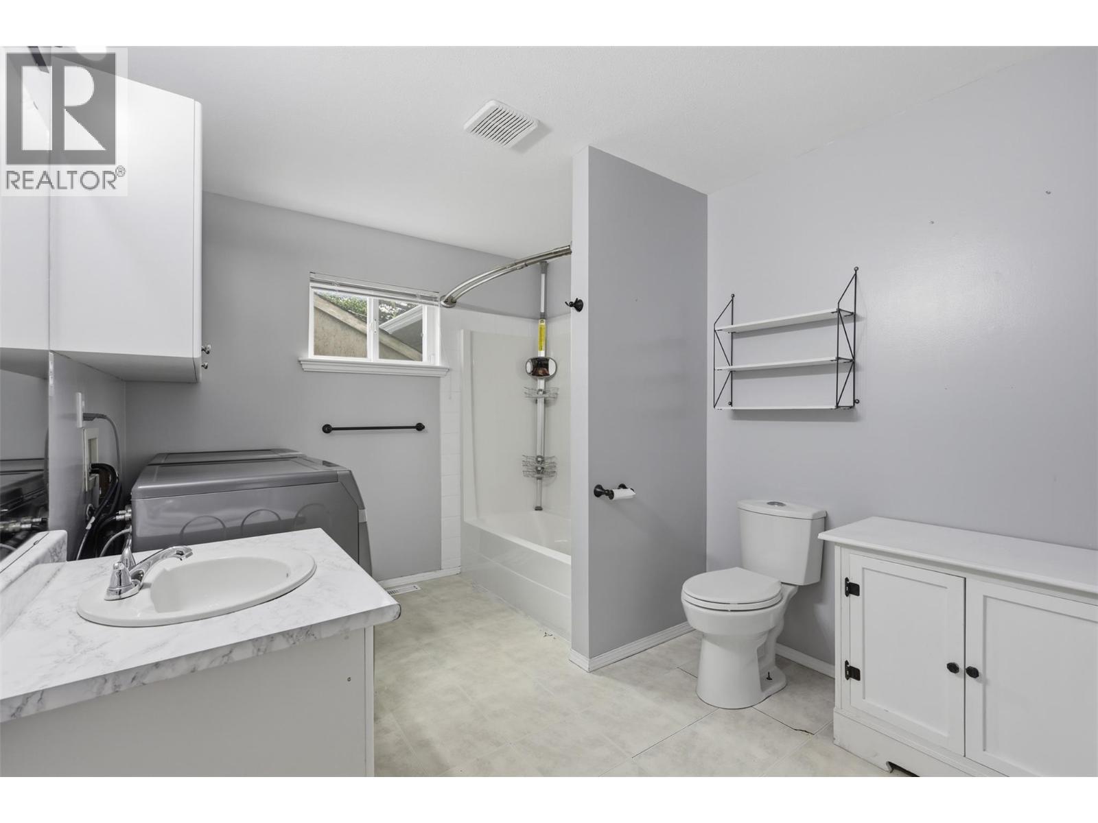 1897 Fleetwood Avenue, Kamloops, British Columbia  V2B 4R9 - Photo 22 - 10389847