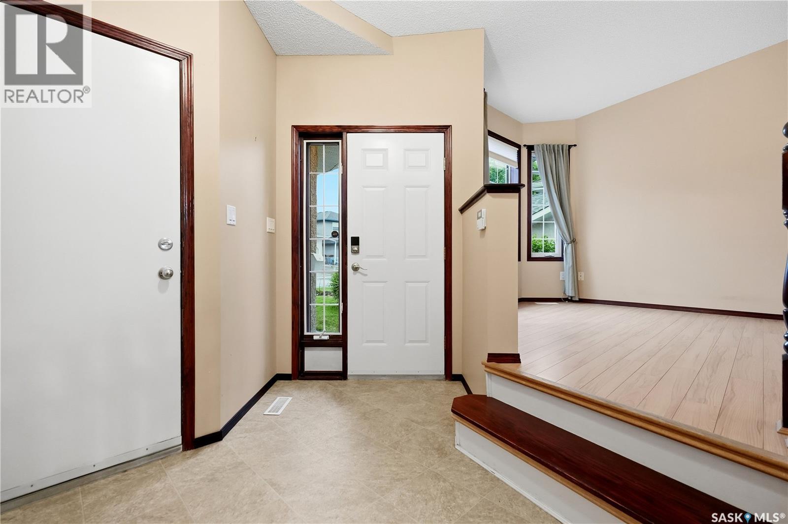 3676 Bishop Crescent E, Regina, Saskatchewan  S4Z 1A8 - Photo 3 - SK039062