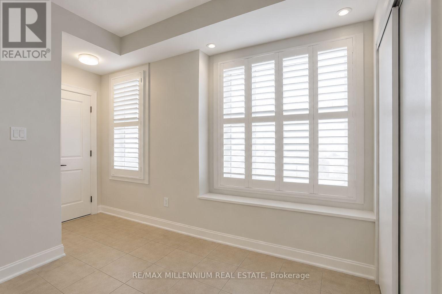 110 - 256 Royal York Boulevard, Toronto, Ontario  M8V 2V9 - Photo 4 - W13432724