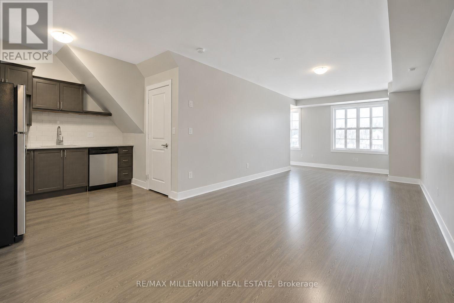 110 - 256 Royal York Boulevard, Toronto, Ontario  M8V 2V9 - Photo 7 - W13432724