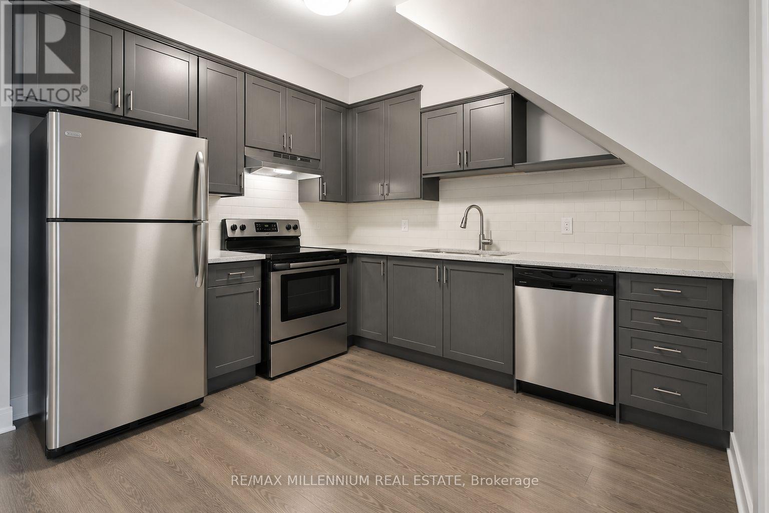 110 - 256 Royal York Boulevard, Toronto, Ontario  M8V 2V9 - Photo 8 - W13432724
