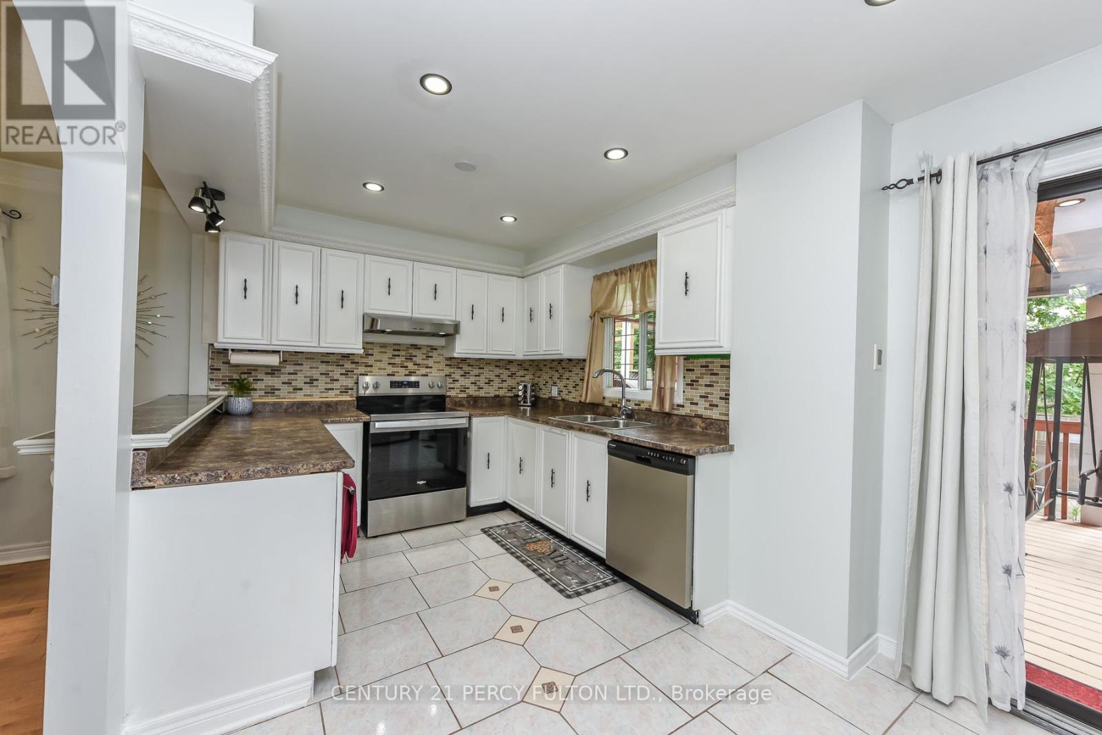 233 Murray Street, Brampton, Ontario  L6X 3M1 - Photo 17 - W13432848