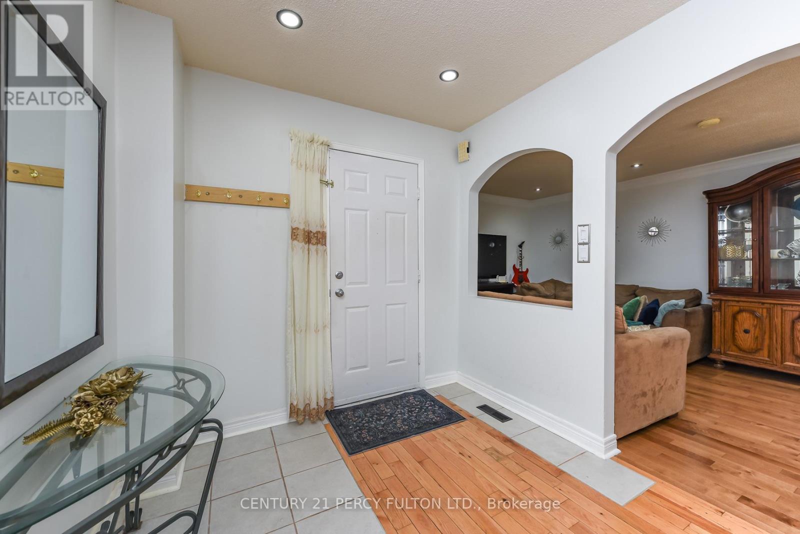 233 Murray Street, Brampton, Ontario  L6X 3M1 - Photo 4 - W13432848