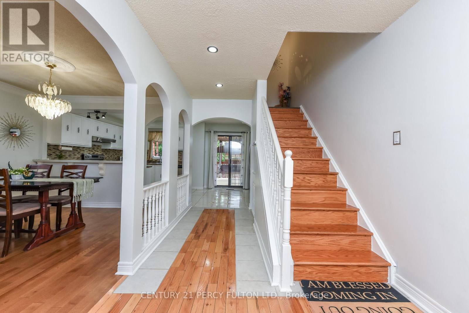 233 Murray Street, Brampton, Ontario  L6X 3M1 - Photo 6 - W13432848